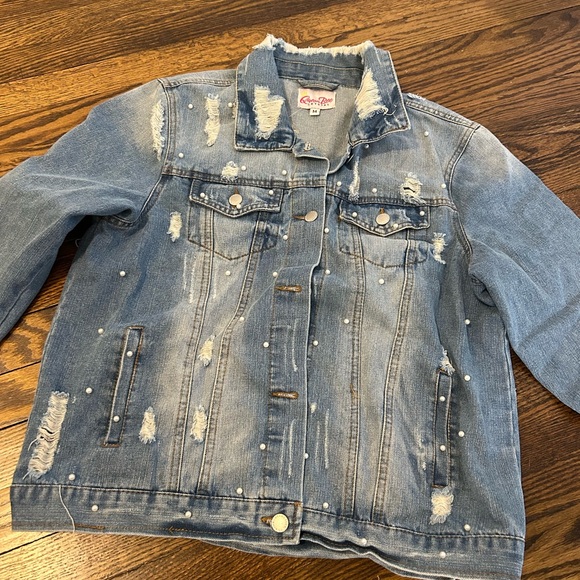 Denim jacket - Picture 3 of 4